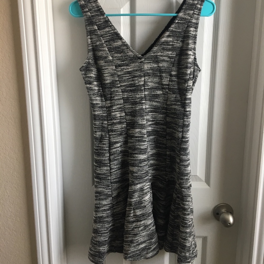 Banana Republic V Neck Dress